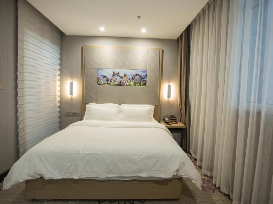 โรงแรมลาว็องด์ เหอเจ้อ ฉางเจียงโร้ด ว่านต้าพลาซา Heze ภายนอก รูปภาพ