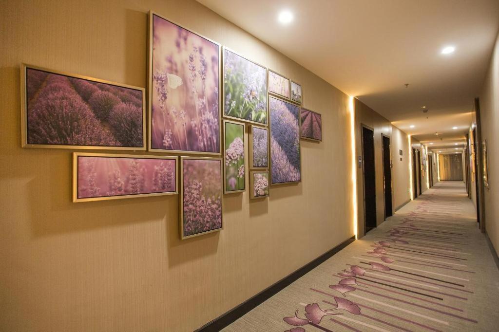 โรงแรมลาว็องด์ เหอเจ้อ ฉางเจียงโร้ด ว่านต้าพลาซา Heze ภายนอก รูปภาพ